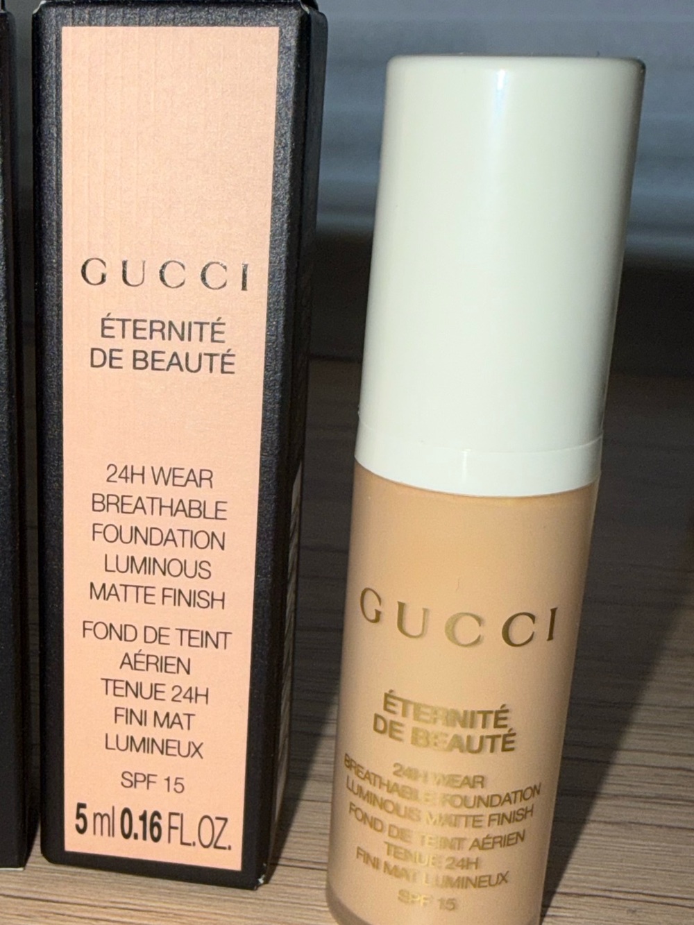 *NIB* GUCCI 220W 5ml Mini Travel  Foundation Full Coverage Makeup